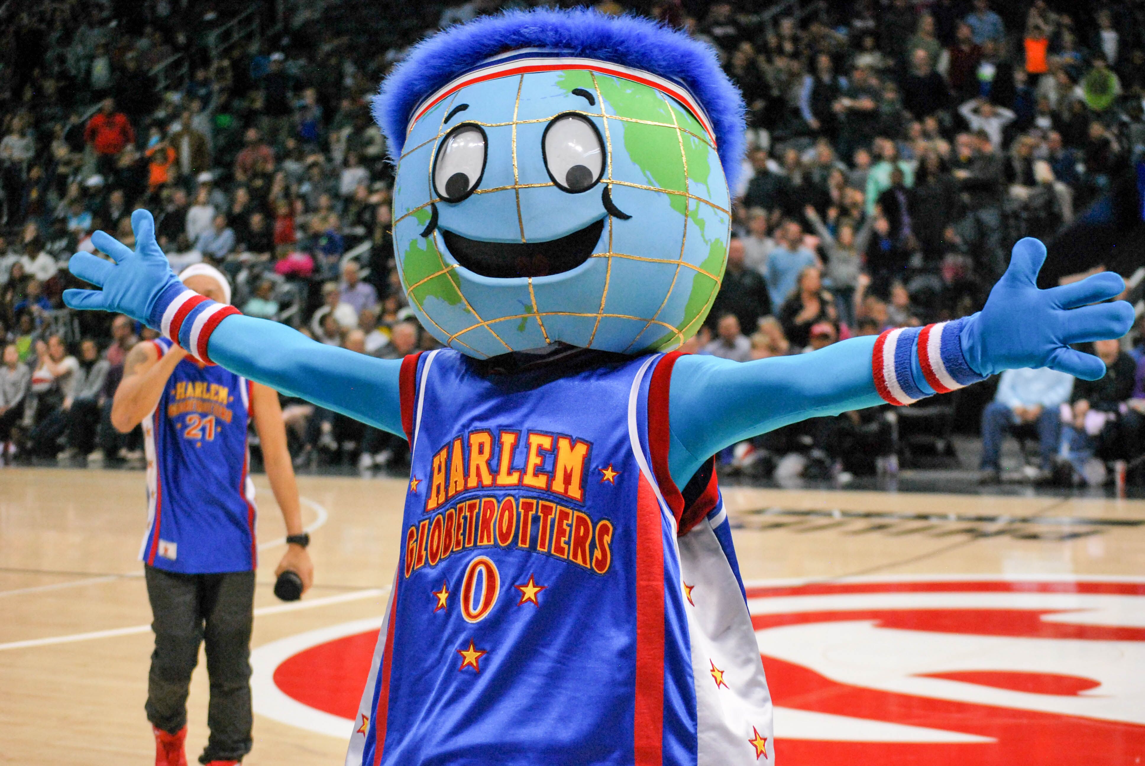 GIVEAWAY FOR HARLEM GLOBETROTTERS NEW FAN POWERED WORLD TOUR!! The